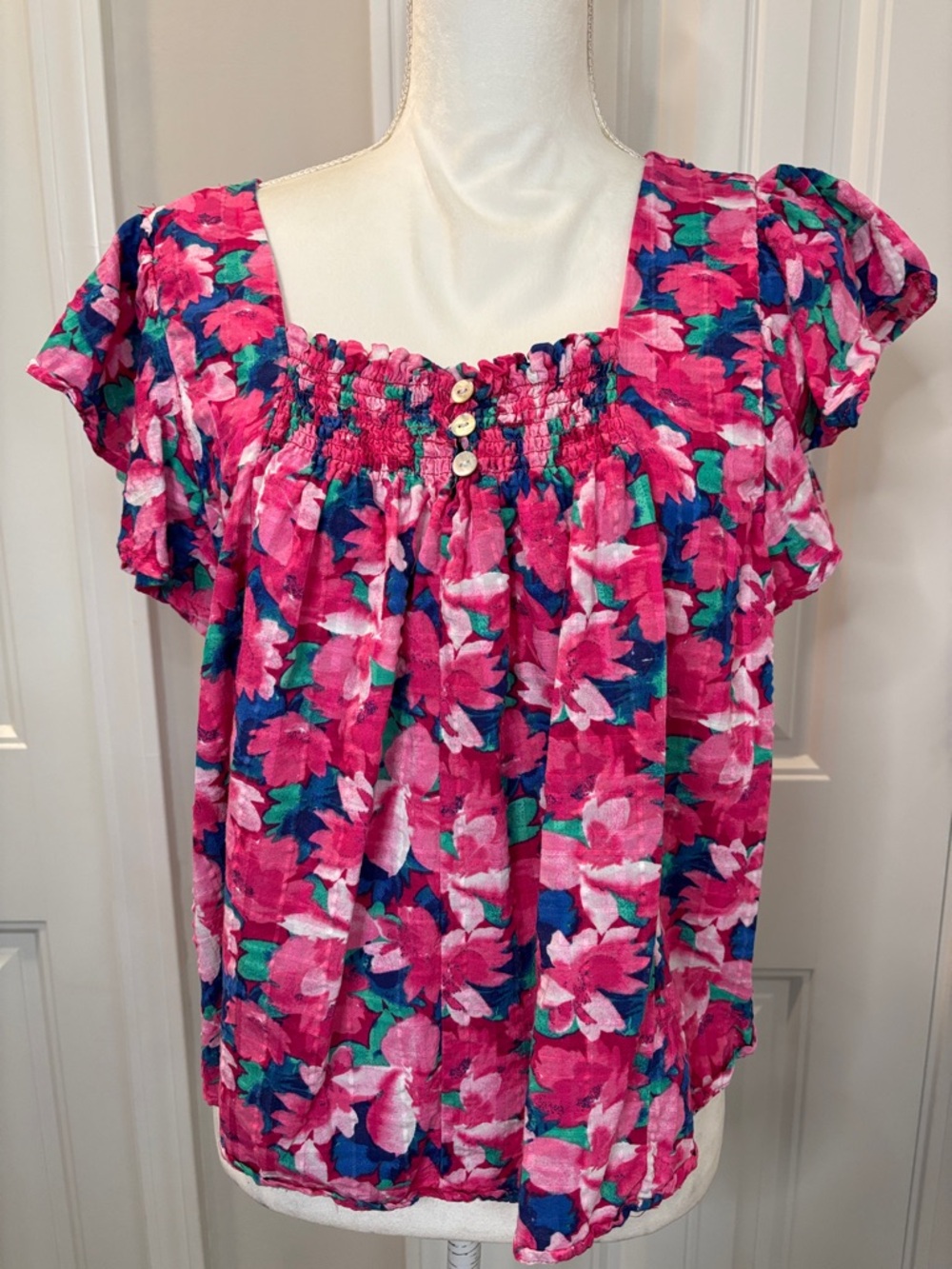 Draper James Hot Pink Floral Square Neck Ruffle Blouse Size XL Great Condition